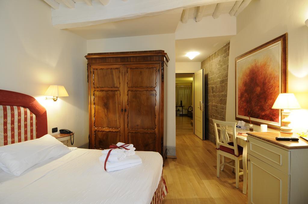 루카 A Palazzo Busdraghi Residenza D'Epoca B&B 외부 사진