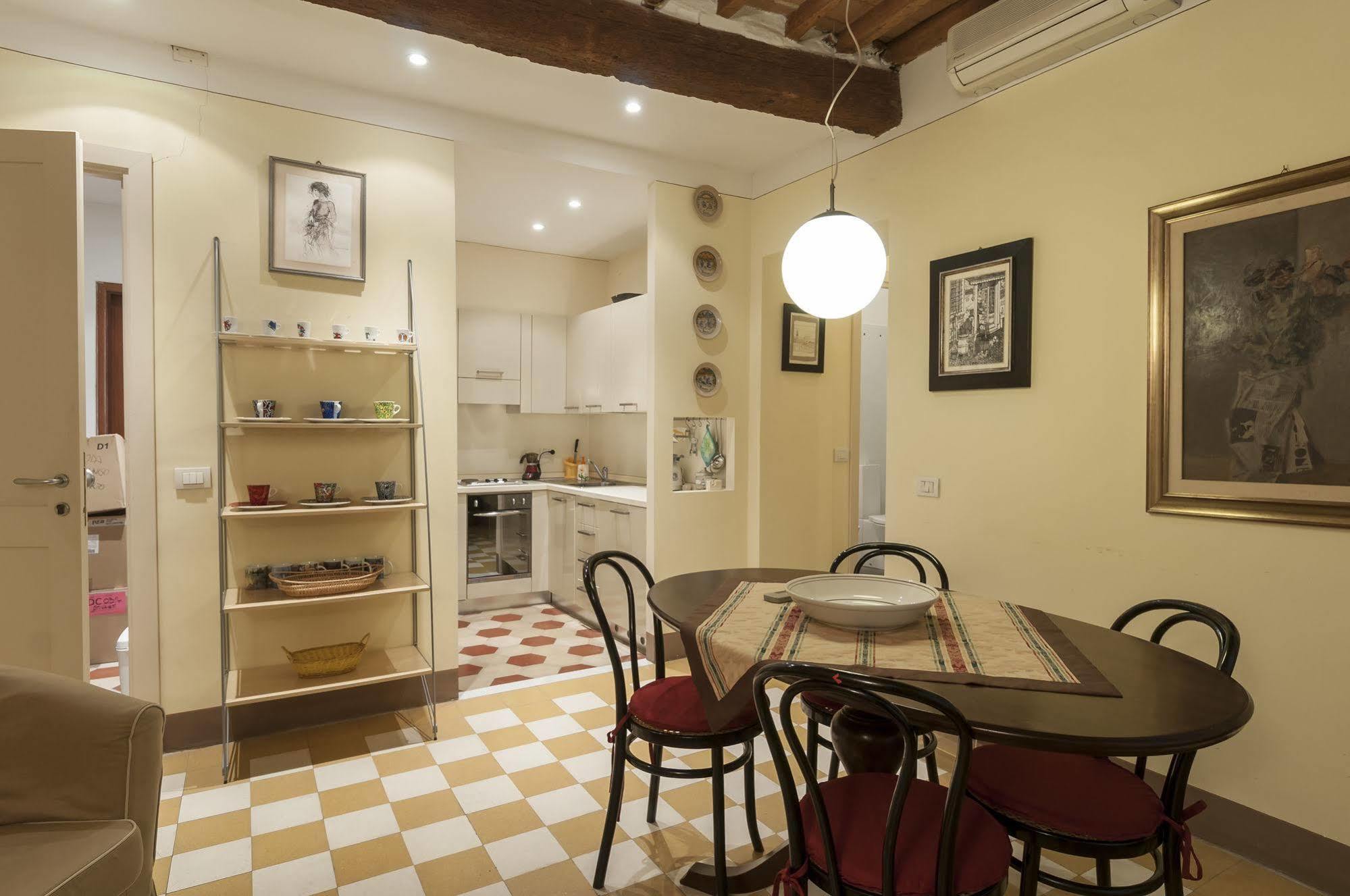 루카 A Palazzo Busdraghi Residenza D'Epoca B&B 외부 사진